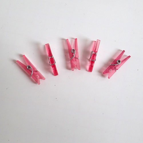 Mini pinces à linge 2,5 cm en plexiglass rose x 5