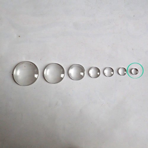 Cabochons en verre transparent 8 mm x2