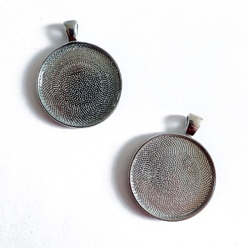 Supports cabochon 30 ùm  argentés x2