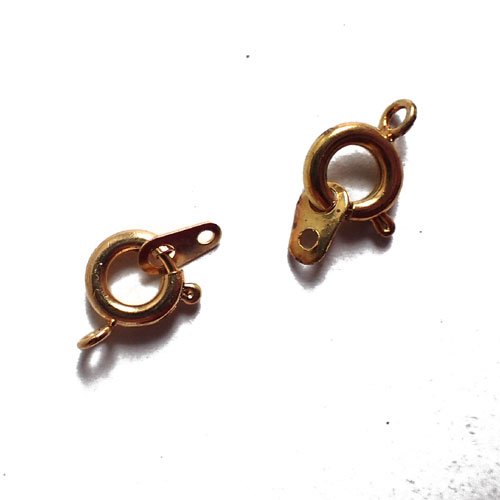 Fermoirs dorés avec attache 10 mm x 10