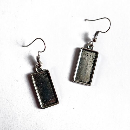 Supports de boucles d'oreilles argentées pour cabochon rectangle