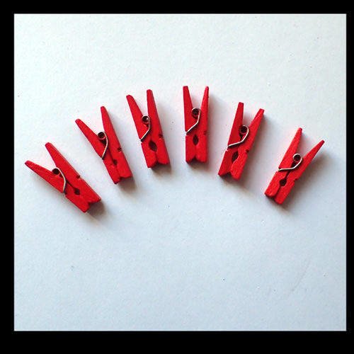 Mini pinces à linge 2,5 cm rouges x6