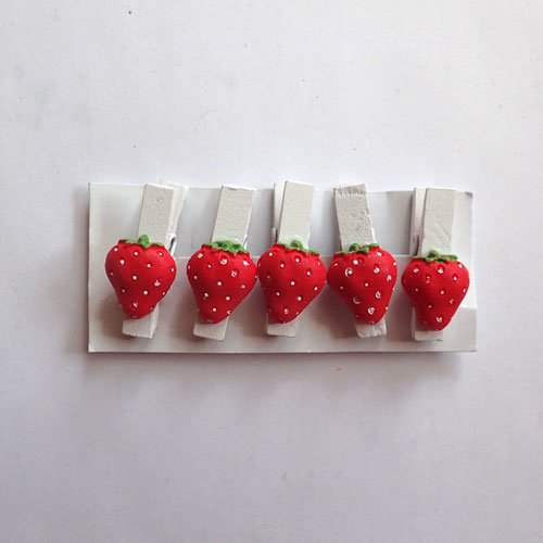 Pinces à linge fraises x4