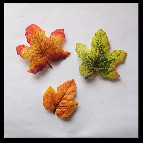 Feuilles d'automne décoratives en papier x 3