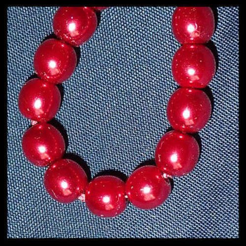Perles rouges nacrées 0,6 cm x 10