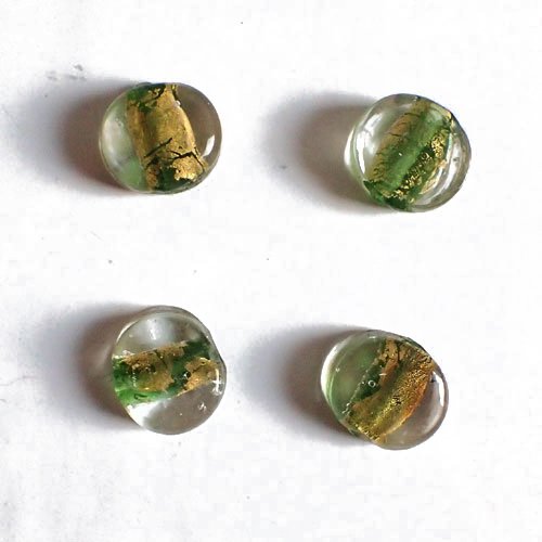 Perles en verre or et vert x 4