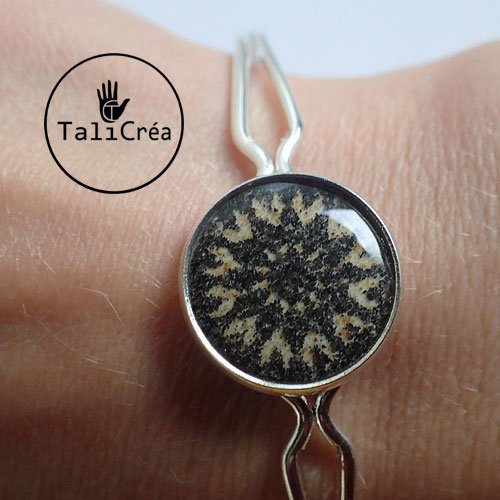 Bracelet argenté soleil noir et jaune