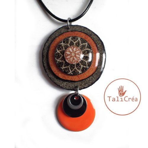 Collier ronds superposés en sable noir et orange