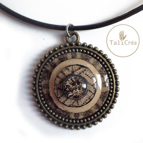 Collier cabochons superposés en sables marron jaune beige