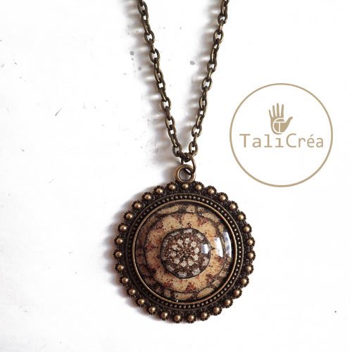 Collier bronze ronds superposés bordeaux jaune marron, blanc