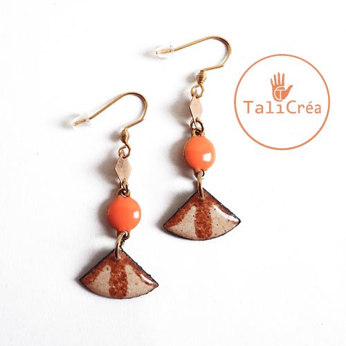 Boucles d'oreilles triangles en sables orange et jaune