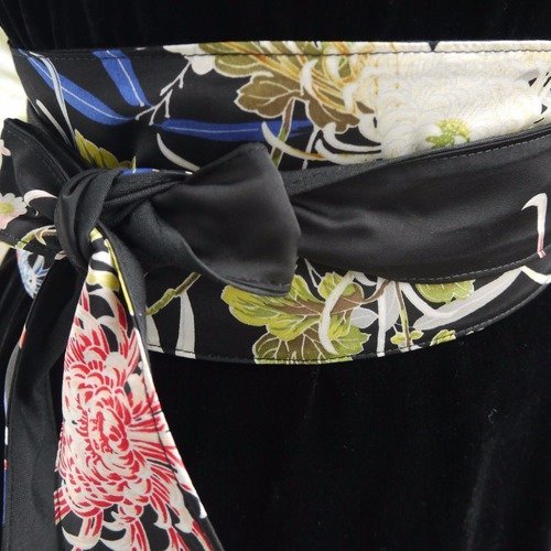 Ceinture tissu réversible, tissu style japonais, ceinture obi style kimono, fond noir et multicolore, 2e face noir