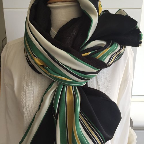 Long foulard 2 faces, rayures jaune moutarde, vert noir et blanc, réversible noir style pashmina, made in france