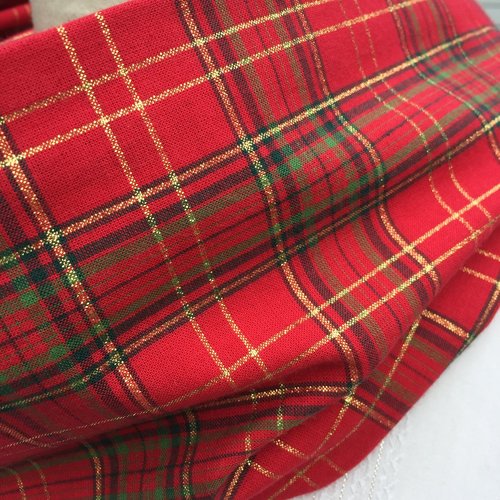 Snood tour du cou, col foulard circulaire, coton fond rouge écossais réhaussé de doré
