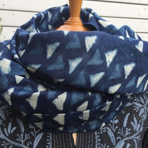 Long foulard coton et soie, long cheche, coton et soie, block print, paréo design au tampon, manuellement, couleurs végétales