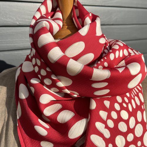 Grand foulard carré, grand bandana, soie mélangée rouge foncé et cercles blanc gris