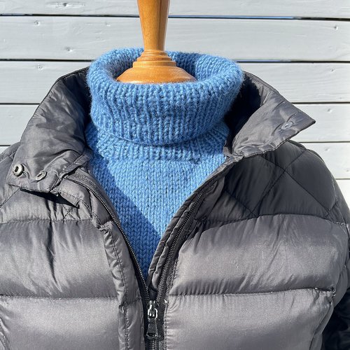 Plastron tricoté main, col roulé, col amovible, modèle unique