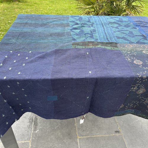 Plaid, modèle unique, kantha, couverture ou nappe, réversible