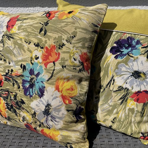 Pur vintage : housse de coussin, tissu vintage + toile de coton, 40 x 40 cm