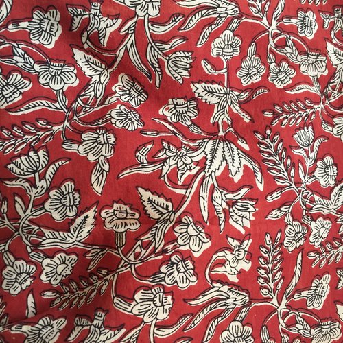 Voile de coton indien, rouge foncé (presque rouille) et blanc, ramage, jungle