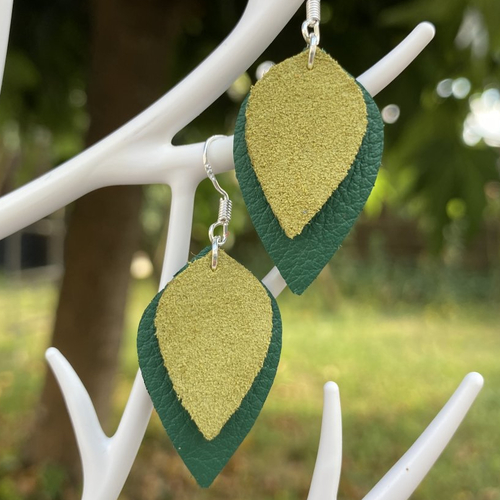 Boucles d'oreilles en cuir feuillage vert