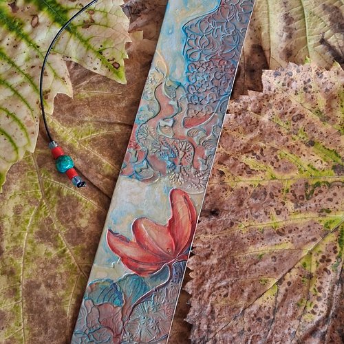 Marque-page en cuir "résonnances "