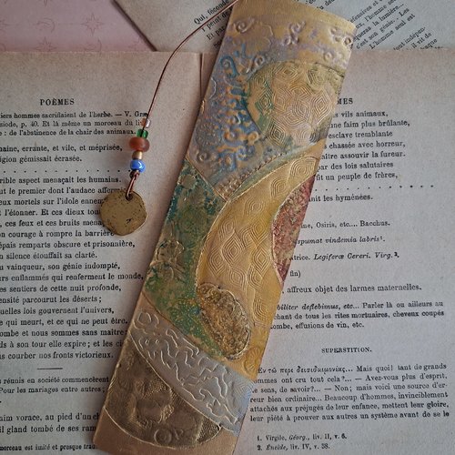 Marque page cuir "vestiges"