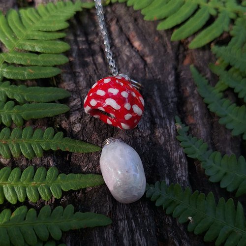 Pendentif champignon secret