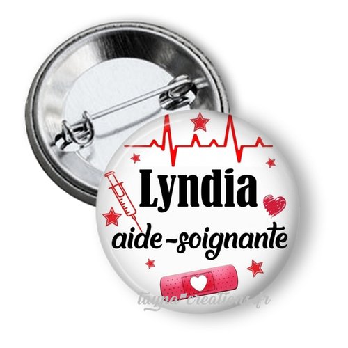 Badge aide soignante personnalisé avec prénom, 50 mm