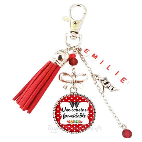 Votre prénom, porte clés une cousine formidable, porte clés rouge