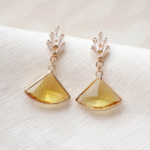 Boucles d’oreilles éventail jaune art déco élégantes – bijoux de mariée vintage avec pendentif en verre
