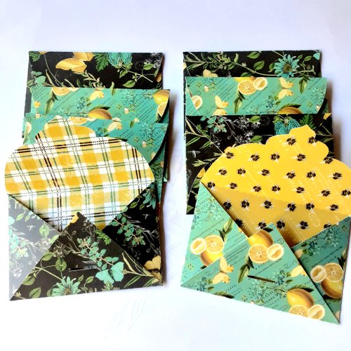 Lot de 8 petites enveloppes