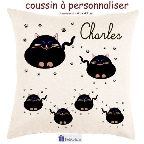 Coussin écru au toucher très doux, chat à personnaliser avec un prénom exemple charles