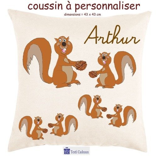 Coussin écru toucher très doux, motif ecureuil à personnaliser avec prénom…