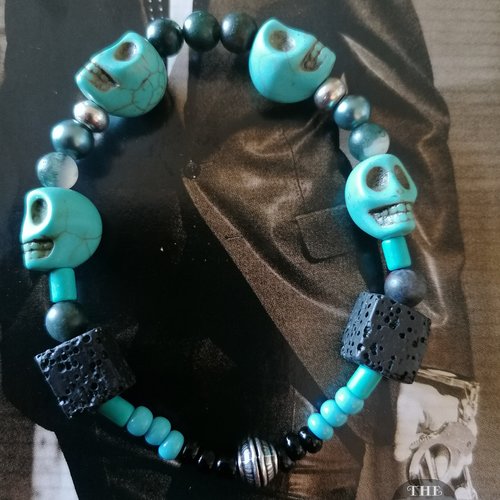Original bracelet avec perles de lave et howlite !! skullave !!  t.18c bleum elastique the bad rebel collection boho chic