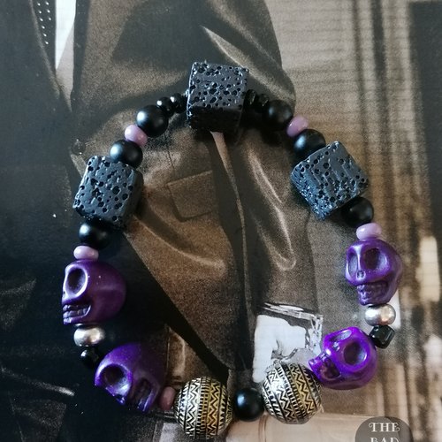 Original bracelet avec perles de lave et howlite !! skullave !! violet  t.18c bleum elastique the bad rebel collection boho chic