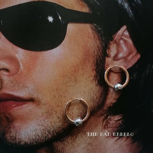 Original boucles d'oreilles creole homme matiere metal golden avec perles en argente  size 2cm x2cm the bad rebel creation