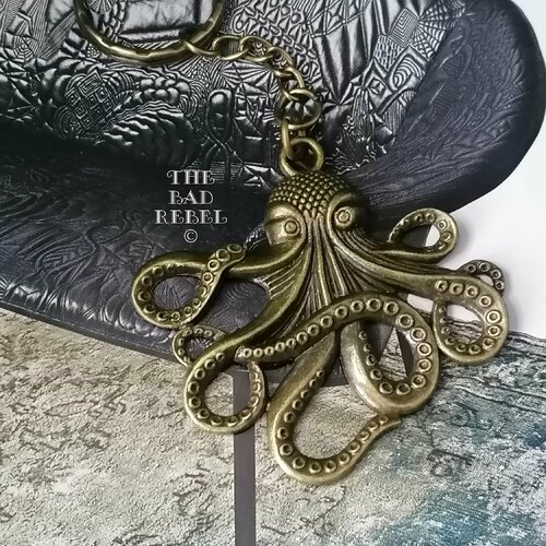 Original porte cles homme !! octopus !! en laiton metal bronze t.8cm x 6cm the bad rebel collection the age of bronze