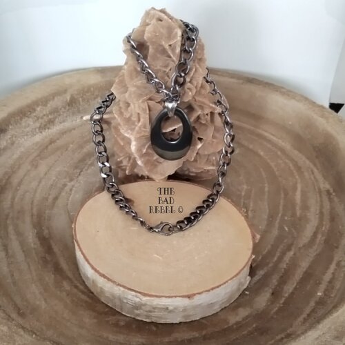 Original collier pendentif hematite !! oval drop !!  taille 45cm the bad rebel collection boho chic