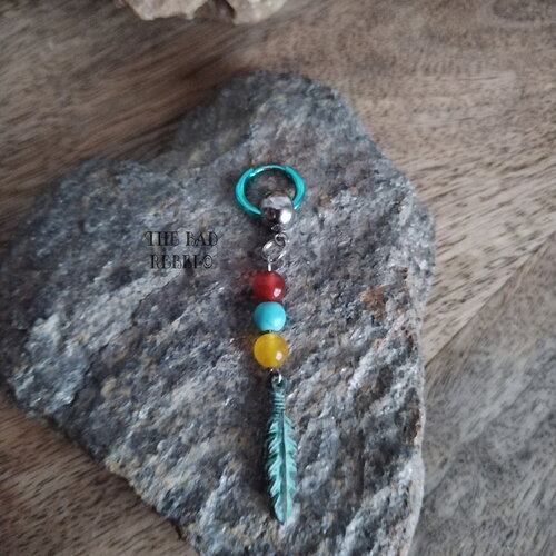 Mono boucle creole !! blue feather!! pearl howlite pendentif plume long t 6.5cm x 1.5cm the bad rebel collection
