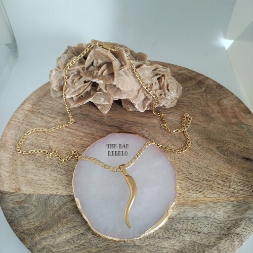 Original collier pendentif !!corne italienne !! en acier inoxydable et aluminium dore the bad rebel collection boho chic