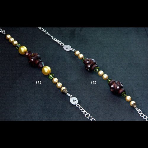 Bracelets 'wiccan charms' avec perles de bois de rose strassées et perles de verre nacrées 