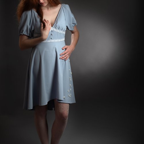 Robe bleu ciel fleur blanche inspiration château ambulant sophie