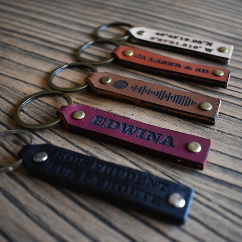 Porte clé en cuir gravé personnalisable