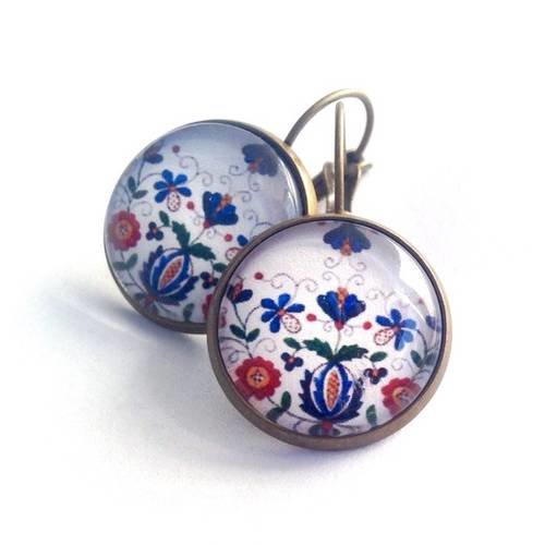 Boucles d'oreille cabochon, fleurs bleu et rouge, retro vintage, en bronze. 