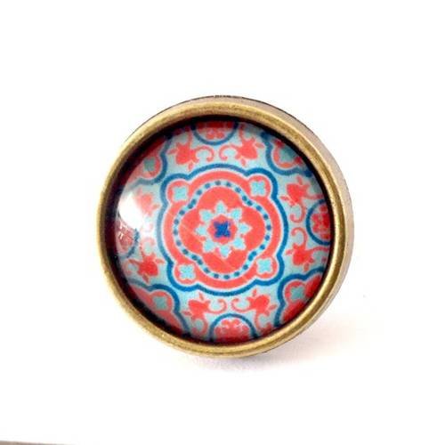 Bague : mandala bleu et rouge. 