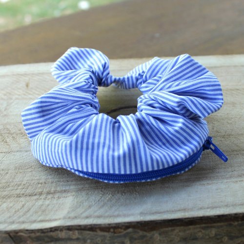 Chouchou zippé chouchou fermeture éclair rayures bleu marine et blanc