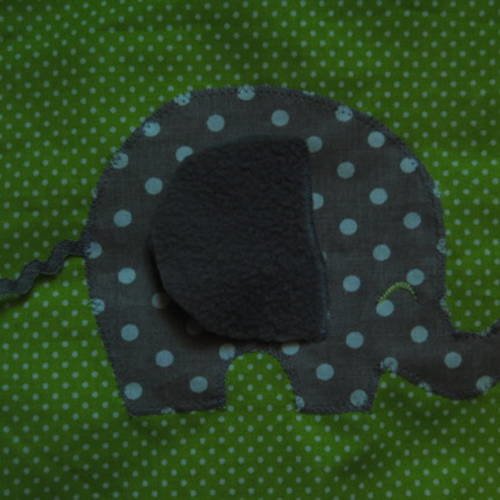 Couverture Bebe Theme Elephants Taupe Et Vert Anis Un Grand Marche