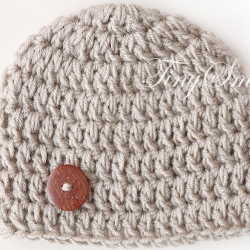 Bonnet bébé crocheté beige naissance bouton en bois garçon bonnets bébé