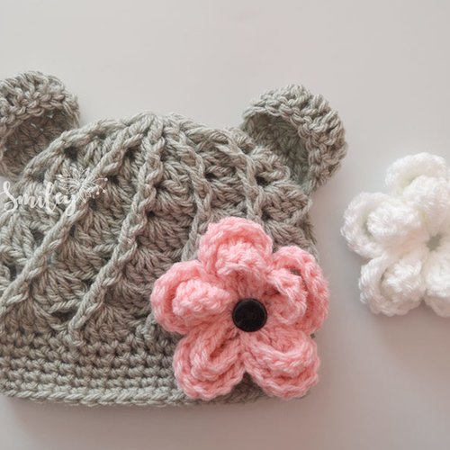 Bonnet bébé gris avec des fleurs interchangeables bonnets